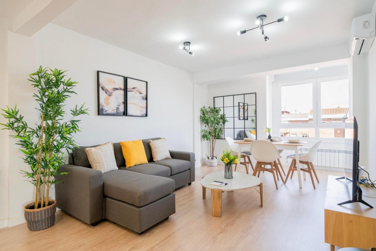 Dobohomes - Argenta Apartamento Madri